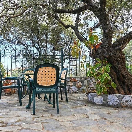 Pavlos' Cottage With Beach View Корфос Экстерьер фото