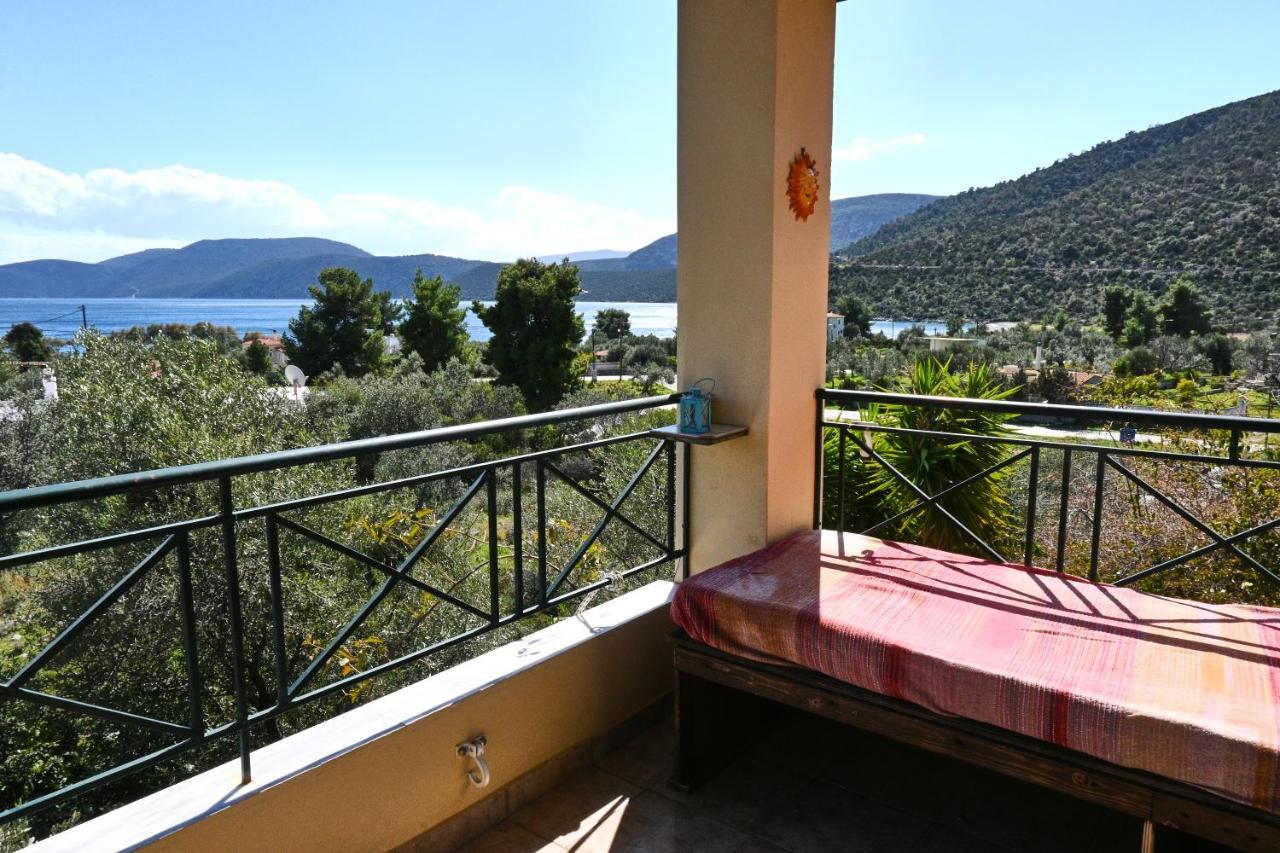 Pavlos' Cottage With Beach View Корфос Экстерьер фото