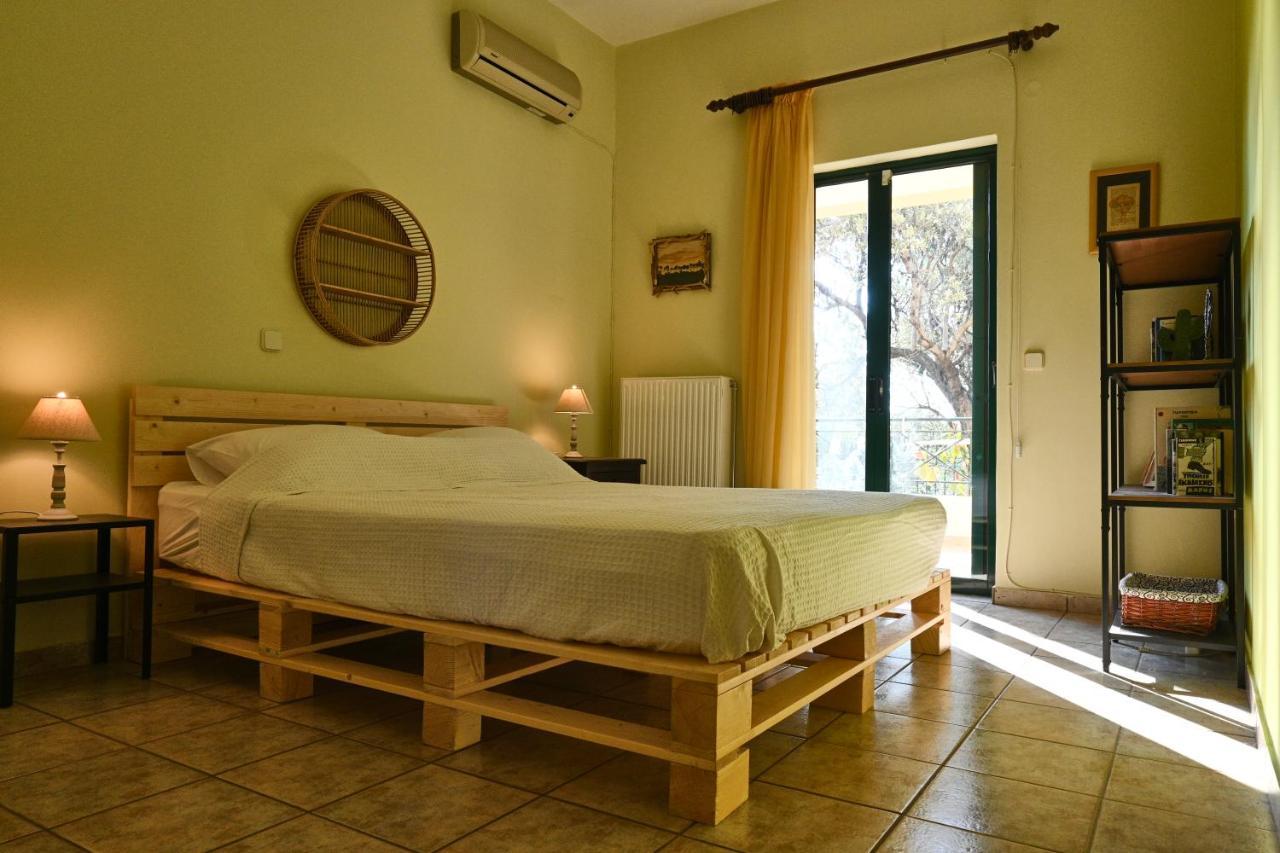 Pavlos' Cottage With Beach View Корфос Экстерьер фото