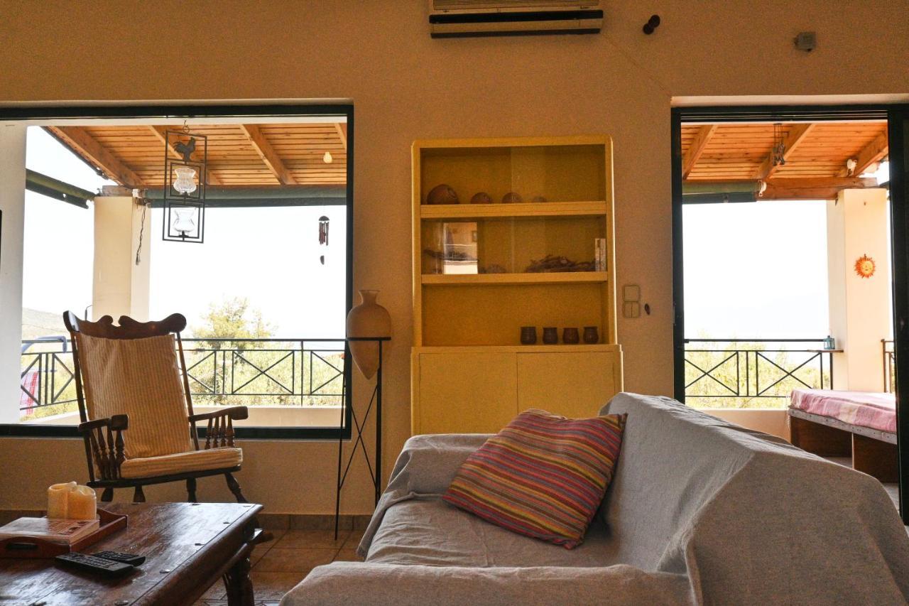 Pavlos' Cottage With Beach View Корфос Экстерьер фото